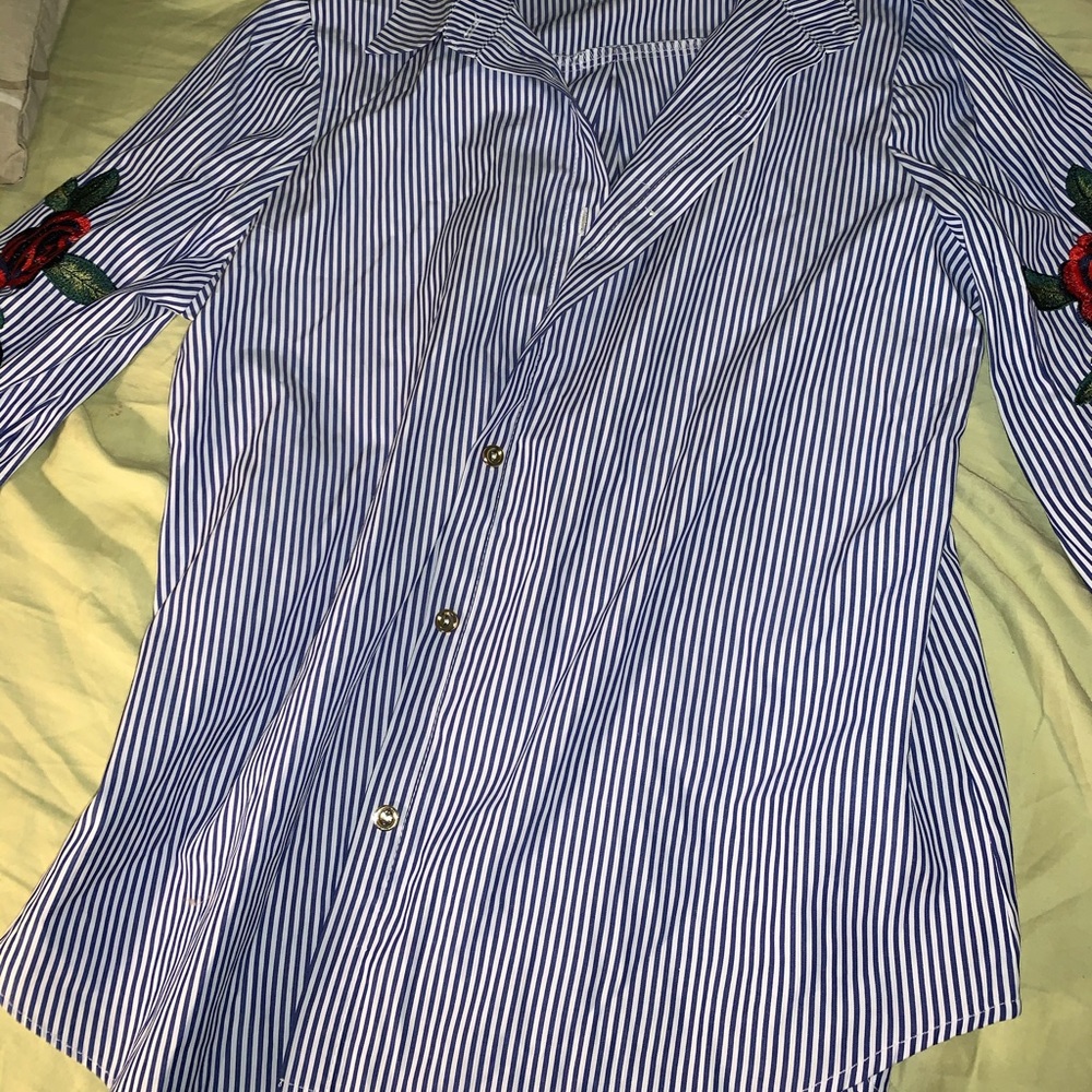 button down blouse - Picture 2 of 2